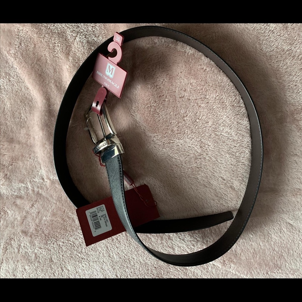 Bruno Magli mens leather belt, new
